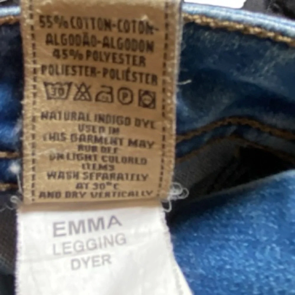 DL 1961 Emma Legging Jeans in Dyer - Picture 8 of 8